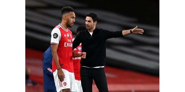 Arsenal fritar Pierre-Emerick Aubameyang fra posten